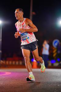 BIB: 40106
                            <button type="button" onclick="openModal(21509344)" class="btn btn-primary btn-sm float-right btn-popup" data-toggle="modal" data-target=".modal-high-quality">
                        <i class="fas fa-shopping-cart"></i> Add to Cart
                    </button>
                                            <button type="button" onclick="isThisMe(21509344, true)" class="btn btn-success btn-sm float-right btn-popup btn-isme hidden" data-toggle="tooltip" data-placement="bottom" title="นี่คือรูปของคุณใช่ไหม คลิกที่นี่เพื่อเอาเข้าอัลบั้ม">
                        <i class="fas fa-plus"></i> Add to album
                    </button>
                    <button type="button" onclick="isThisMe(21509344, false)" class="btn btn-warning btn-sm float-right btn-popup btn-isnotme hidden">
                        <i class="fas fa-ban"></i> Remove from album
                    </button>